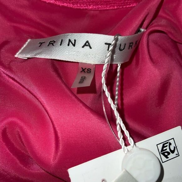 NWT Trina Turk Field Top in pink paradise size XS - Picture 7 of 9